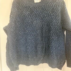 Time and Tru Navy Textured Sweater